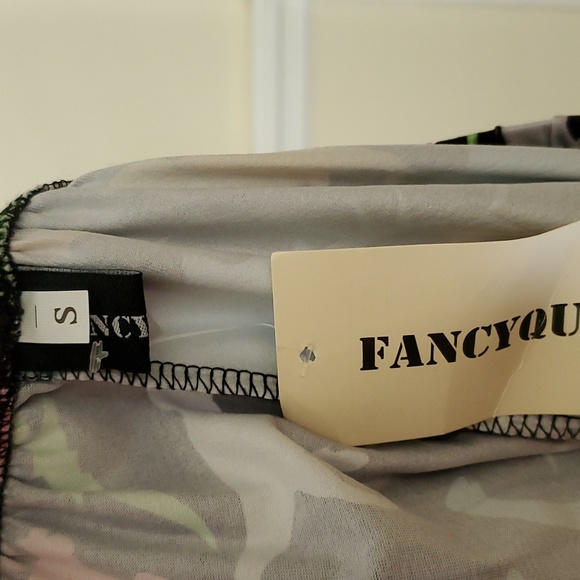 NWT Dinosaur Skirt - Pull On Skater Skirt Style - Picture 3 of 4